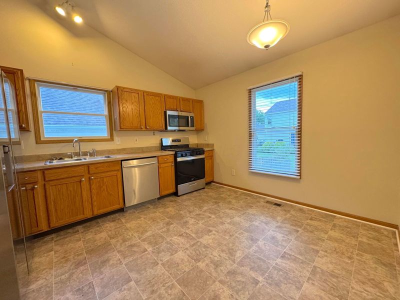8577 Clover Glade Drive , Lewis Center, OH 43035 Photo 8
