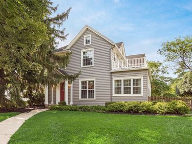 1897 Stanford Road, Upper Arlington, OH 43212
