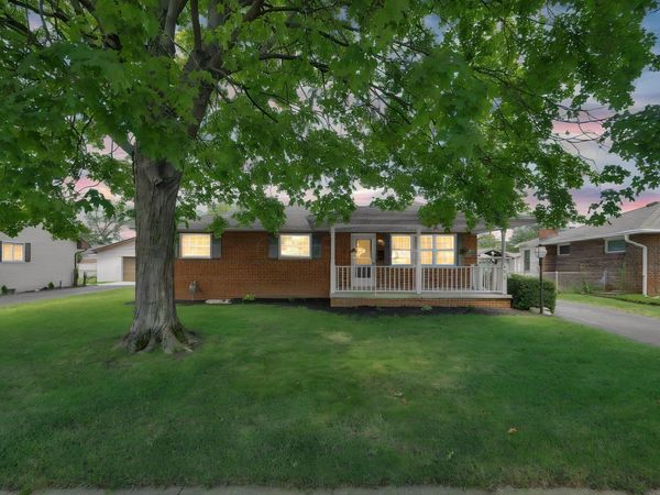 2634 Dartmoor Road , Grove City, OH 43123