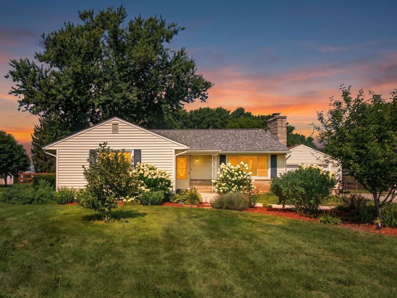 3883 Noe Bixby Road , Columbus, OH 43232 Photo 1