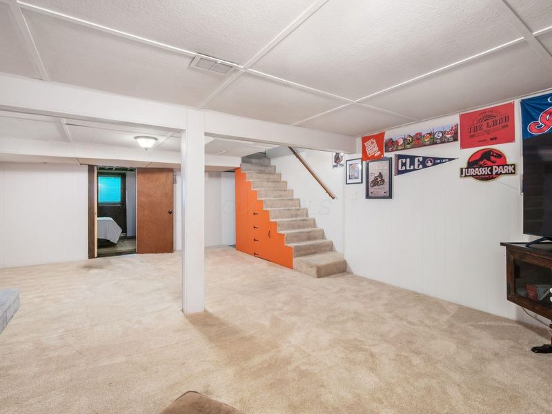 3883 Noe Bixby Road , Columbus, OH 43232 Photo 30