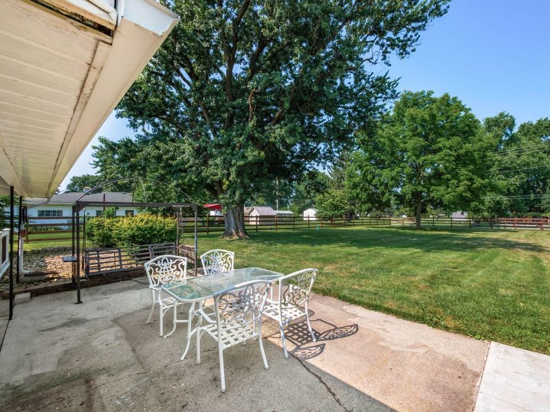 3883 Noe Bixby Road , Columbus, OH 43232 Photo 41