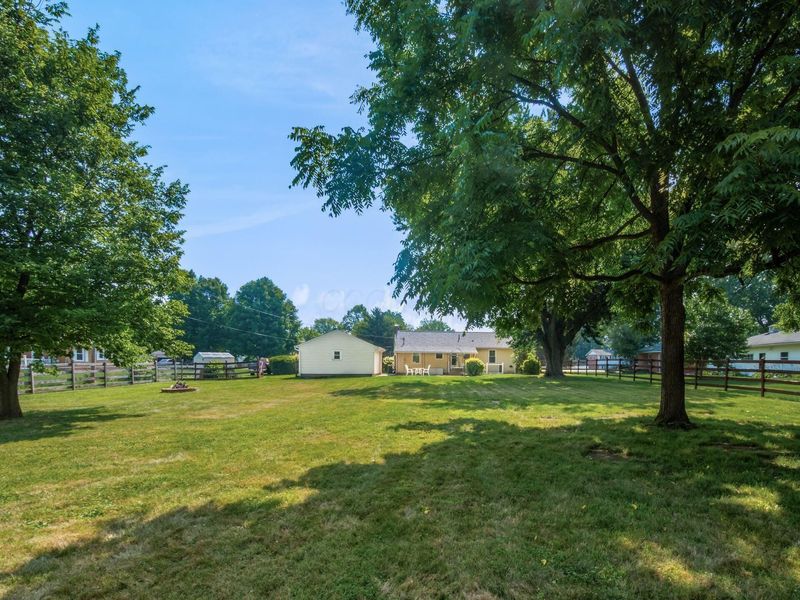 3883 Noe Bixby Road , Columbus, OH 43232 Photo 47