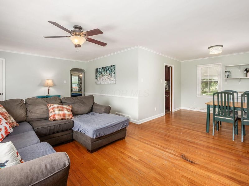 3883 Noe Bixby Road , Columbus, OH 43232 Photo 9