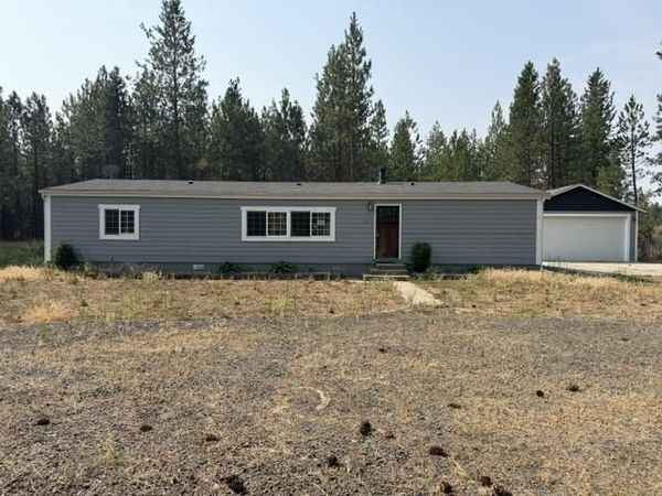 22220 N Elk-Chattaroy Rd, Colbert, WA 99005