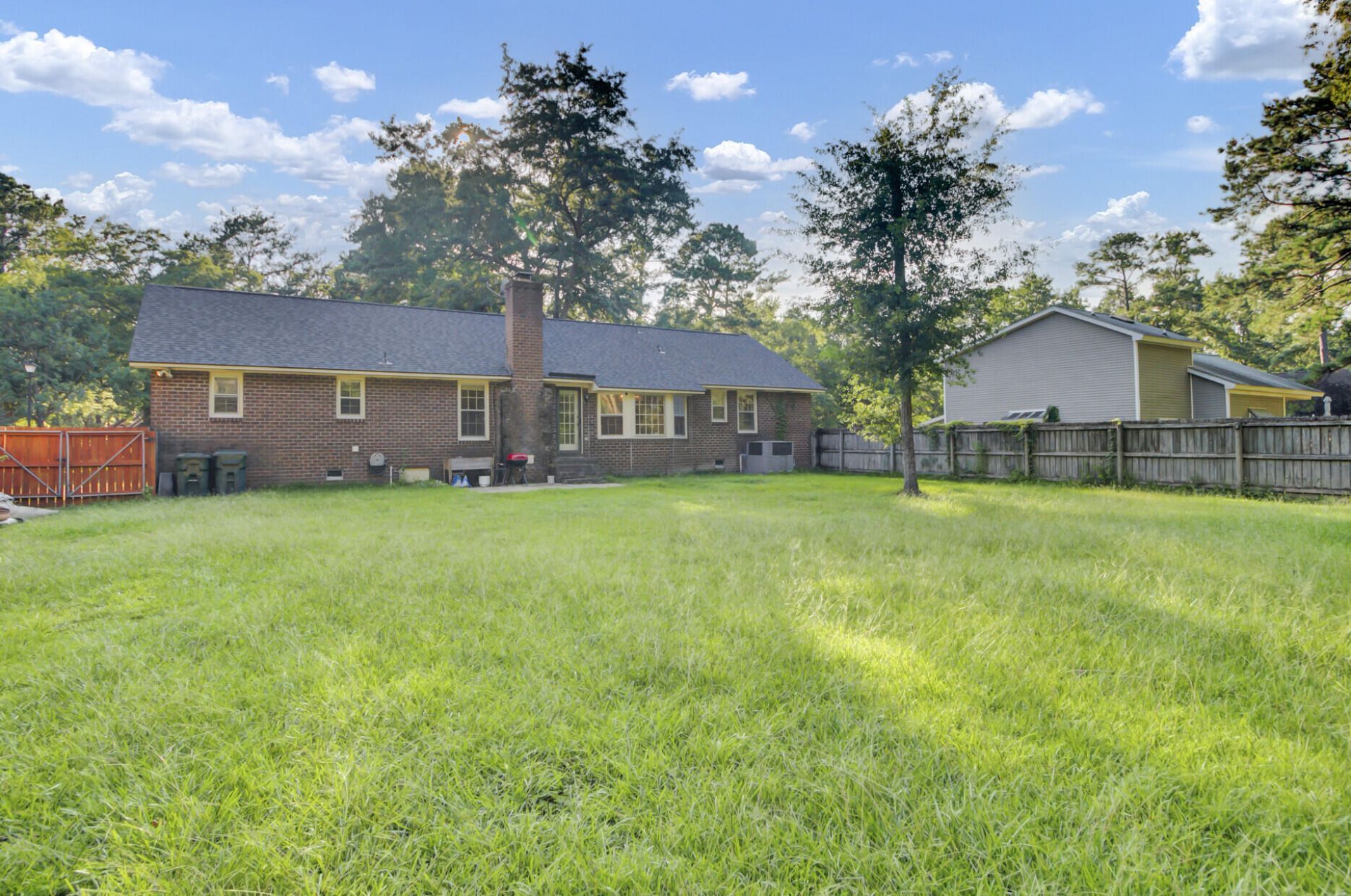 102 Westerfield Drive Photo 34