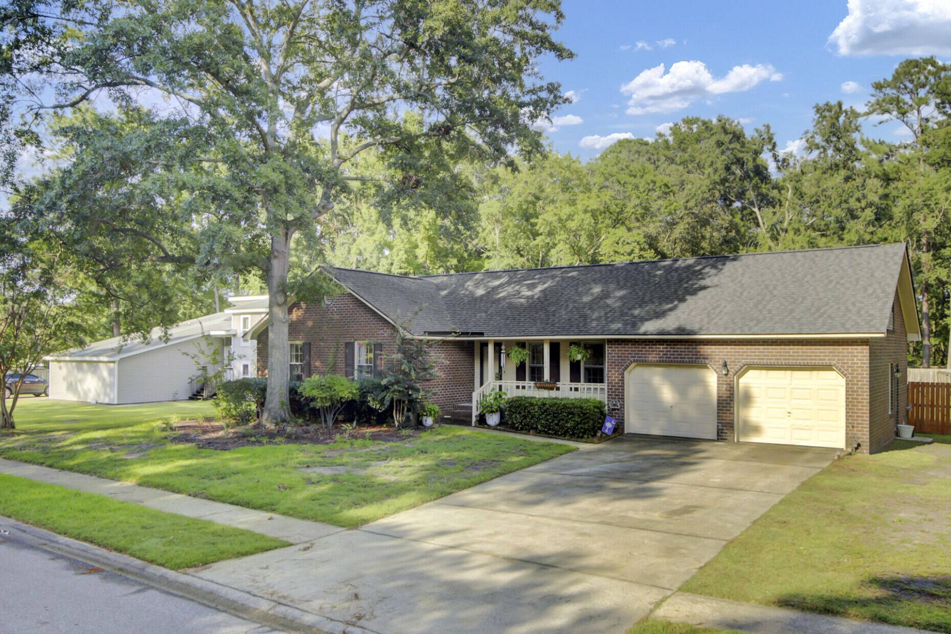 102 Westerfield Drive Photo 4
