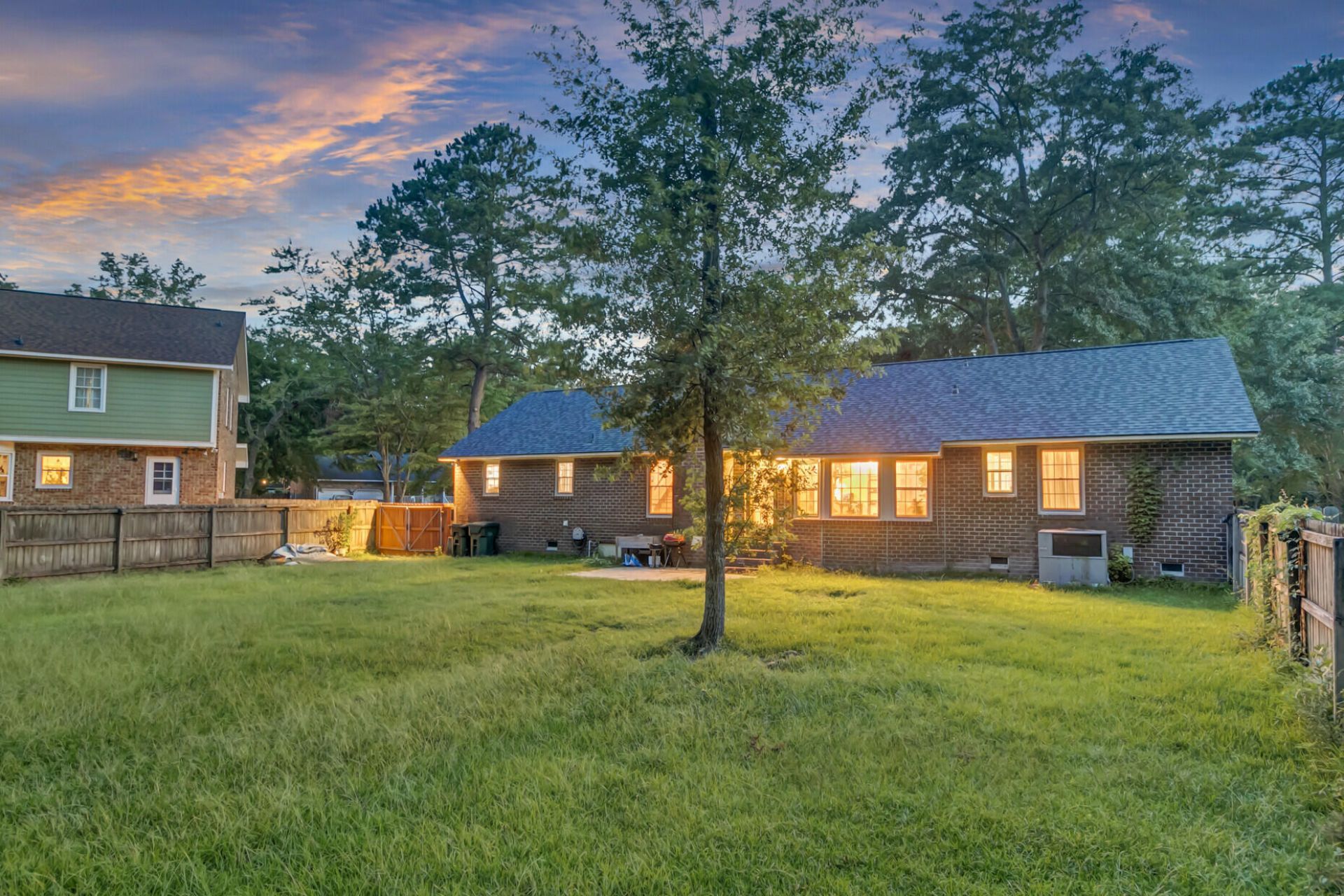 102 Westerfield Drive Photo 41