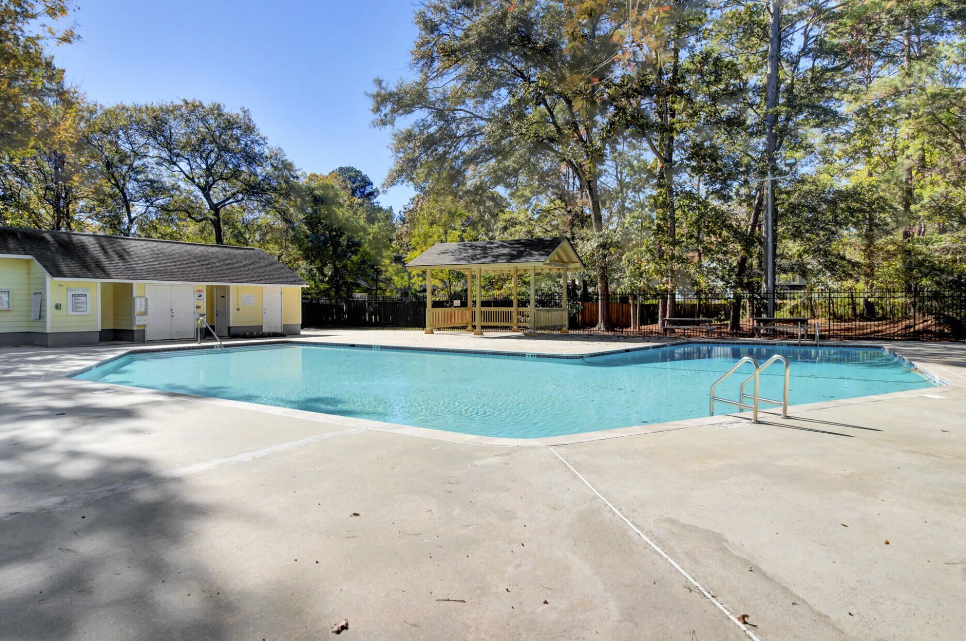 102 Westerfield Drive Photo 44