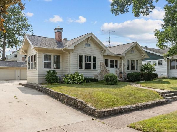 618 DICKINSON STREET, New London, WI 54961