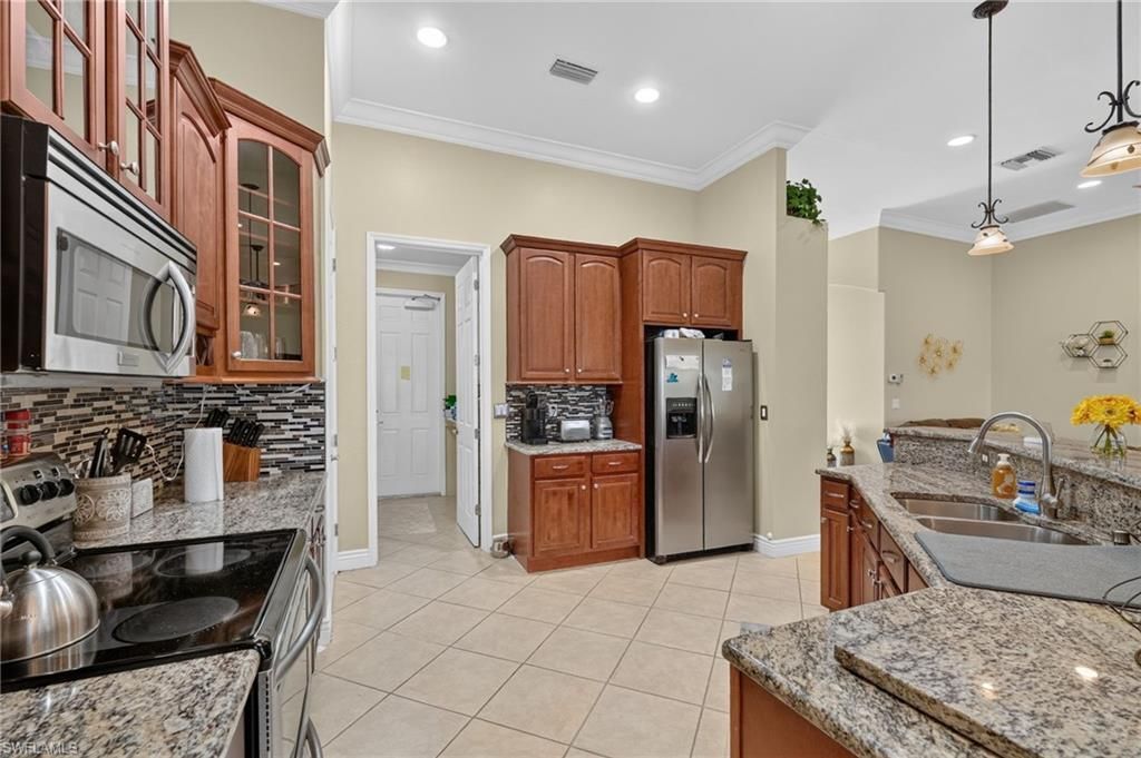 1298 Thompson St , North Fort Myers, FL 33903 Photo