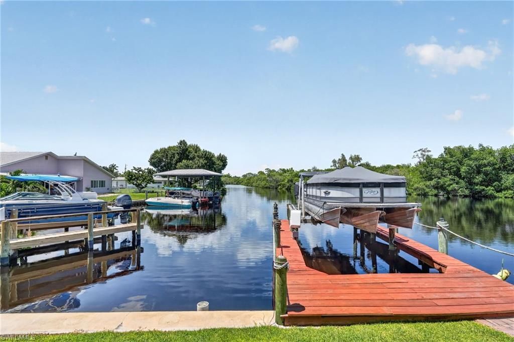 1298 Thompson St , North Fort Myers, FL 33903 Photo