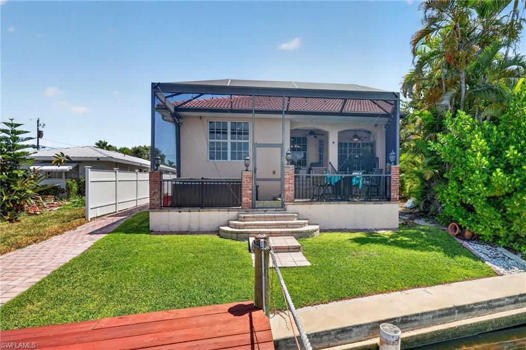 1298 Thompson St , North Fort Myers, FL 33903 Photo