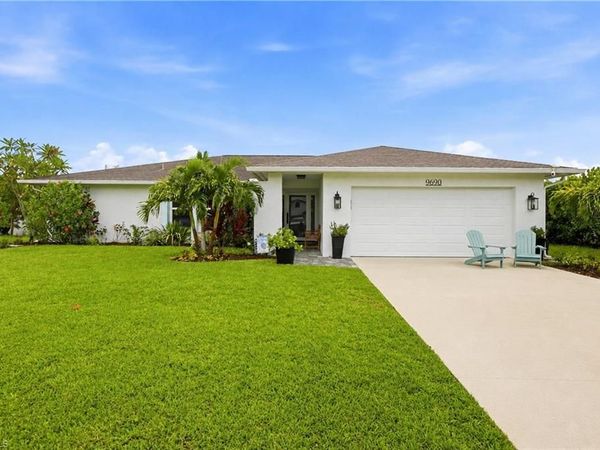 9690 Sussex ST , NAPLES, FL 34109