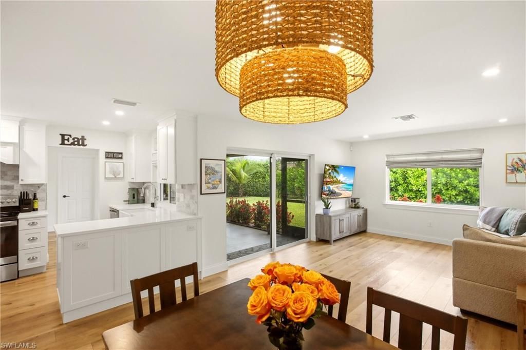 9690 Sussex St, Naples, FL 34109 Photo