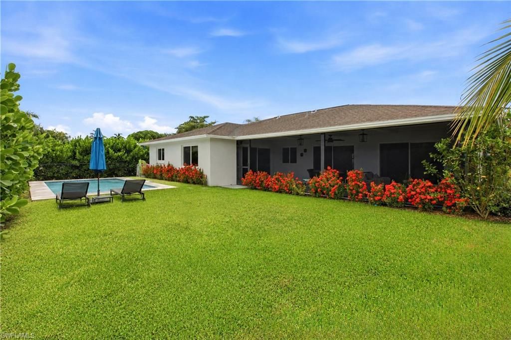 9690 Sussex St, Naples, FL 34109 Photo