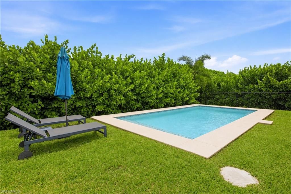 9690 Sussex St, Naples, FL 34109 Photo