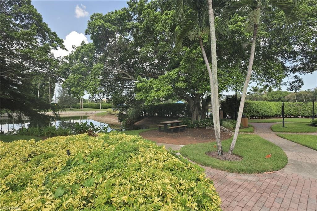 6820 Lone Oak Blvd, Naples, FL 34109 Photo