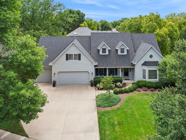 510 Cloverleaf Court , Naperville, IL 60565