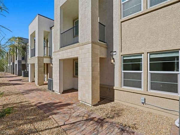 8667 Luxuriant Avenue , Las Vegas, NV 89148