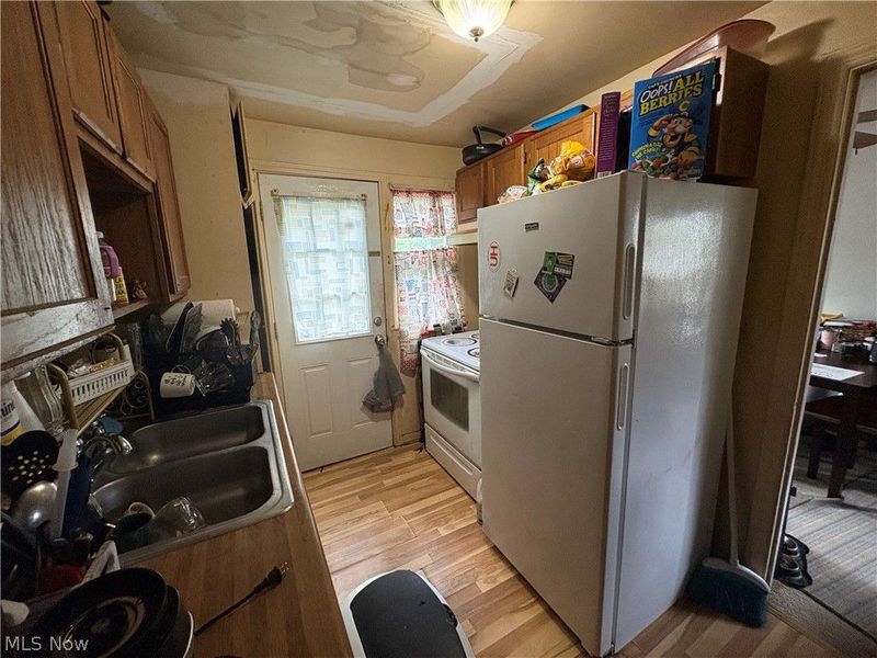 24951 Treadwell, Euclid, OH 44117 Photo 7