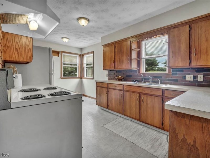 6168 Nimishillen Church Road NE, Canton, OH 44721 Photo 10