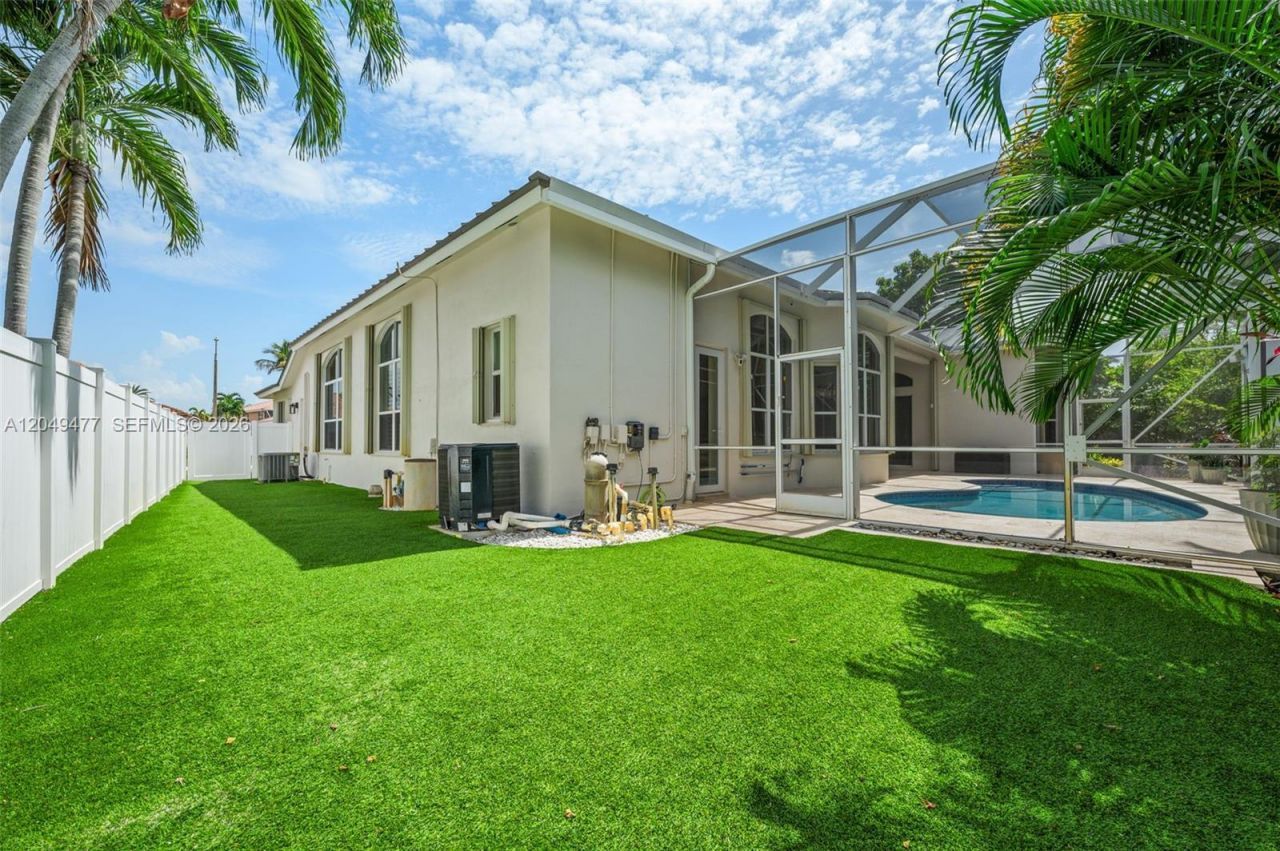 15973 SW 4th St , Pembroke Pines, FL 33027 Photo
