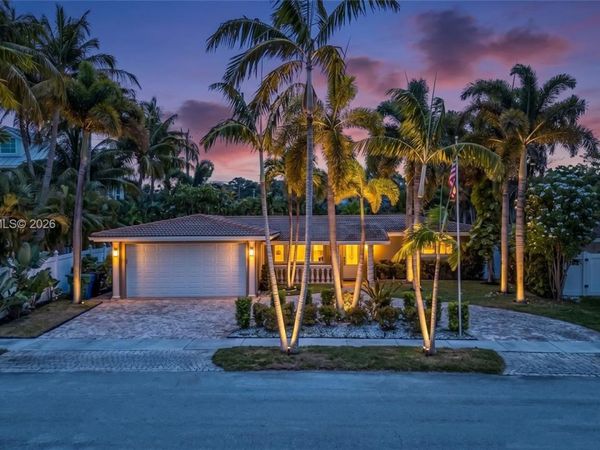 2137 NE 61st Ct , Fort Lauderdale, FL 33308