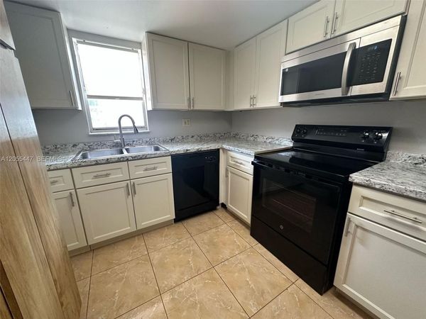 4159 SW 66th Ln , Unit 120, Davie, FL 33314
