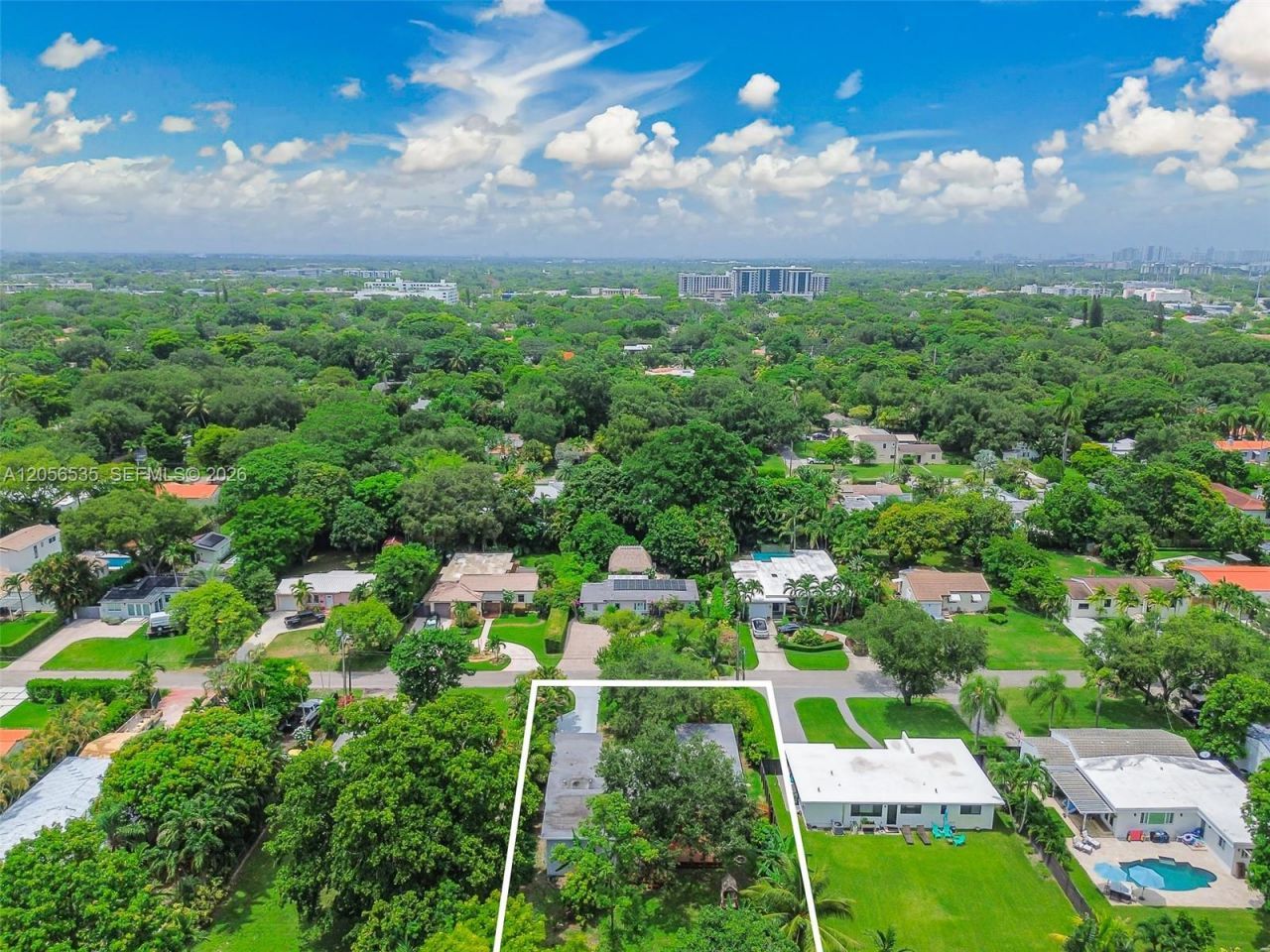 1012 NE 116th St, Biscayne Park, FL 33161 Photo