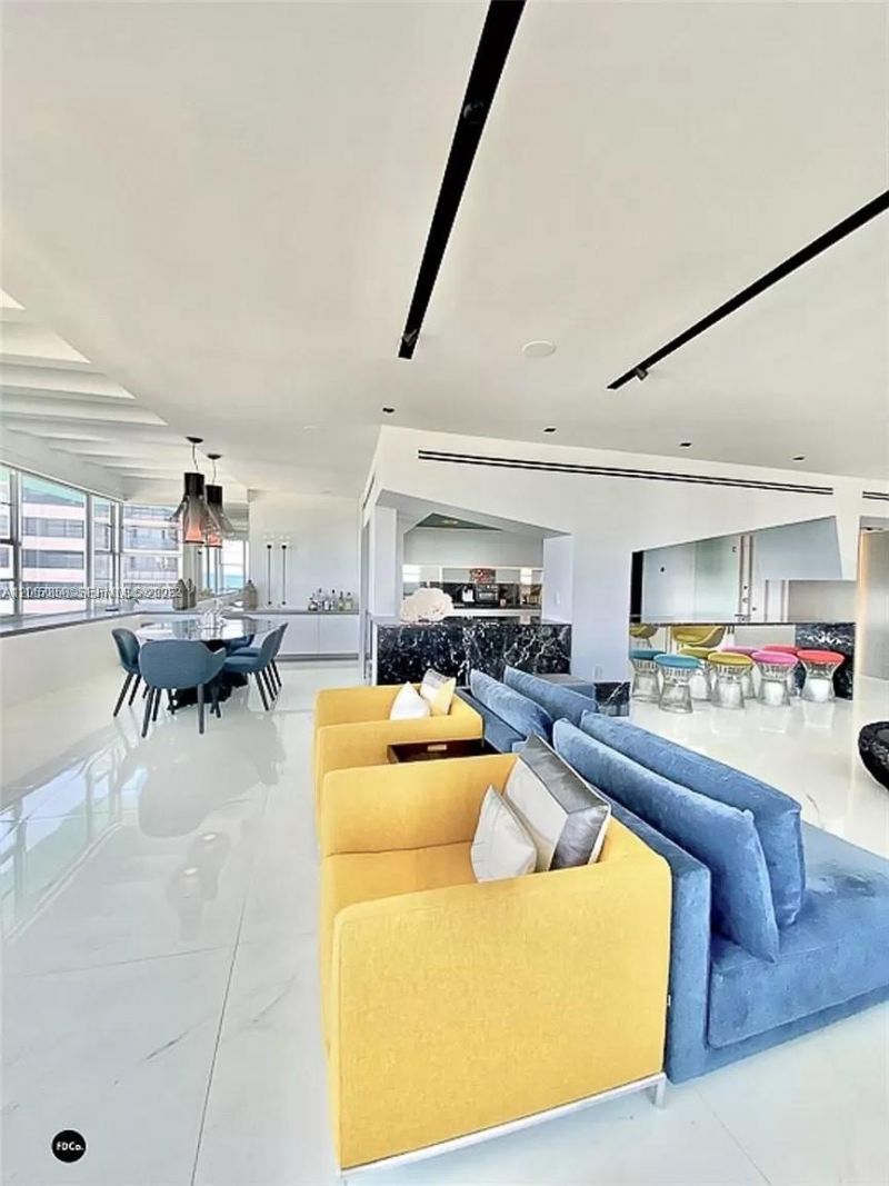 5255 Collins Ave, Unit 9E, Miami Beach, FL 33140 Photo