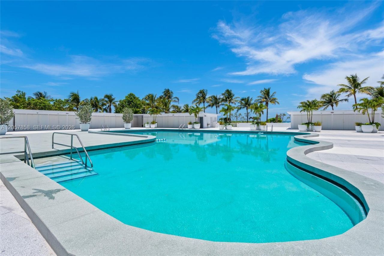 5255 Collins Ave, Unit 9E, Miami Beach, FL 33140 Photo