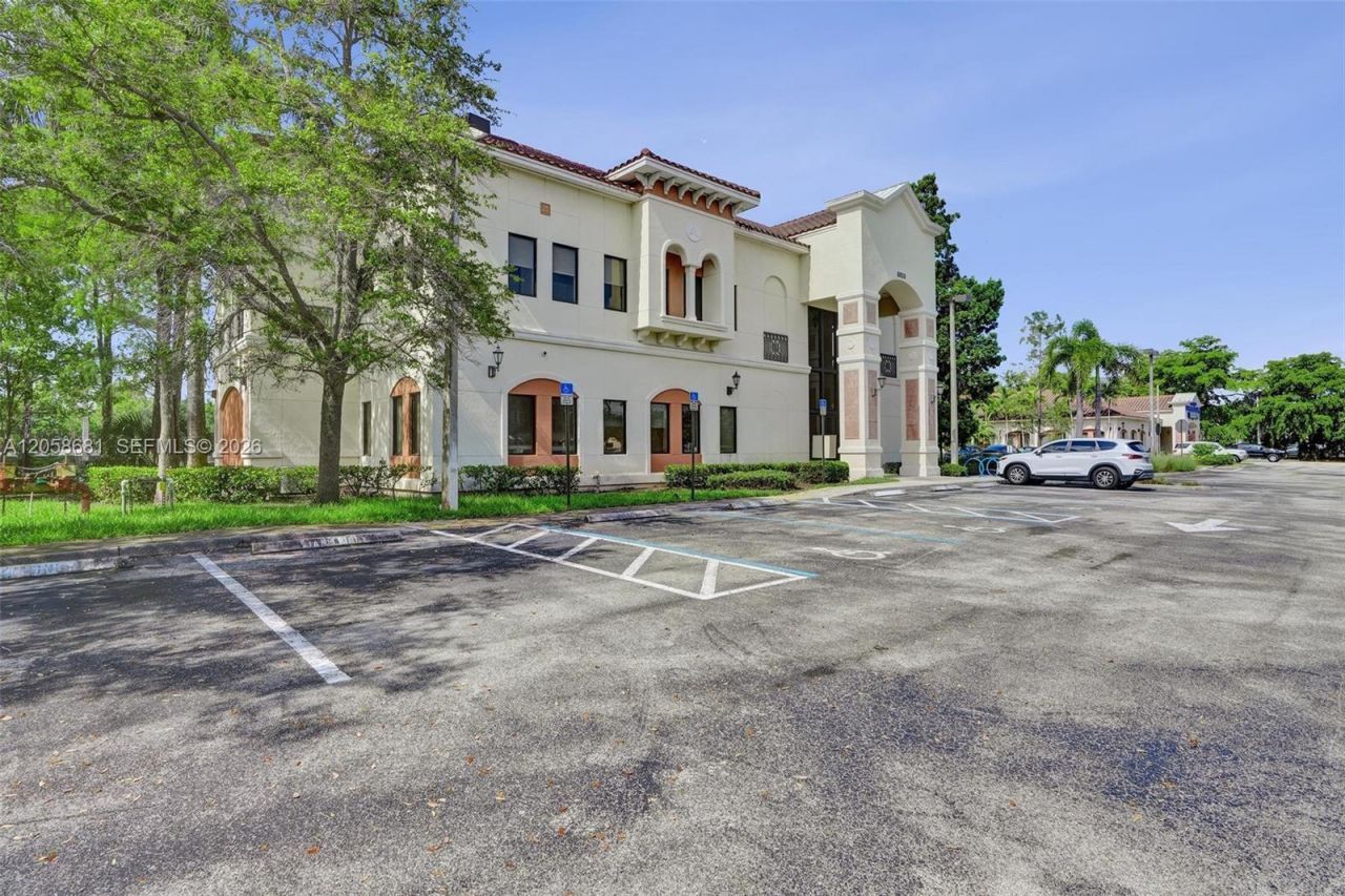 8850 W Oakland Park Blvd, Sunrise, FL 33351 Photo