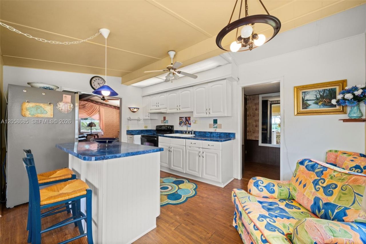 221 Speckled Perch Pt, Lorida, FL 33857 Photo