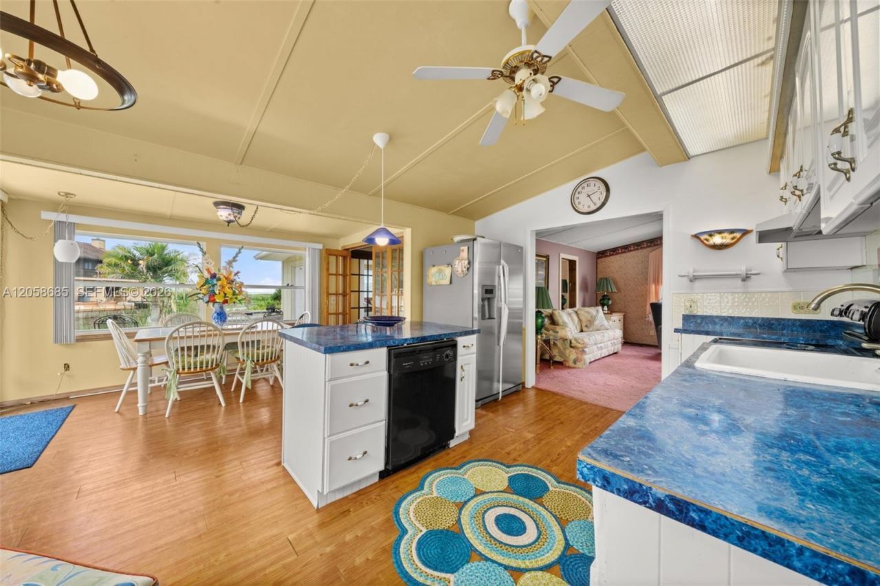 221 Speckled Perch Pt, Lorida, FL 33857 Photo