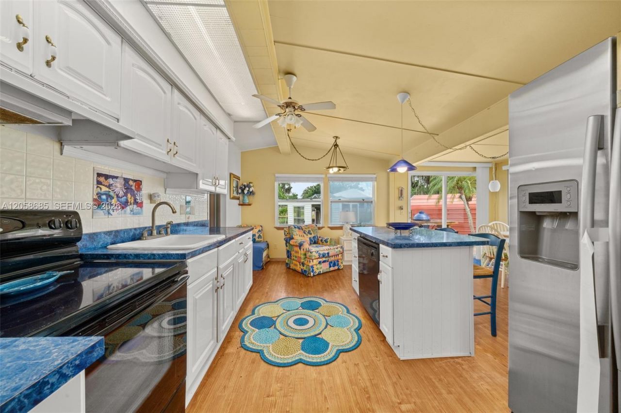 221 Speckled Perch Pt, Lorida, FL 33857 Photo