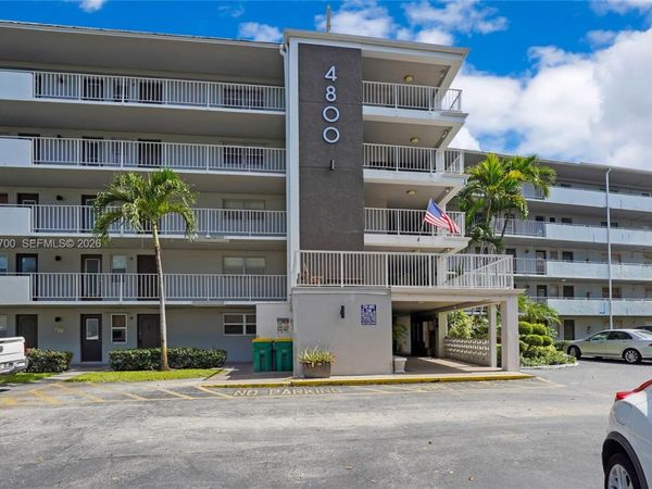 4800 Hillcrest Ln , Unit 402, Hollywood, FL 33021