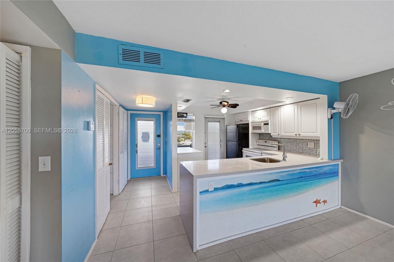 4800 Hillcrest Ln , Unit 402, Hollywood, FL 33021 Photo