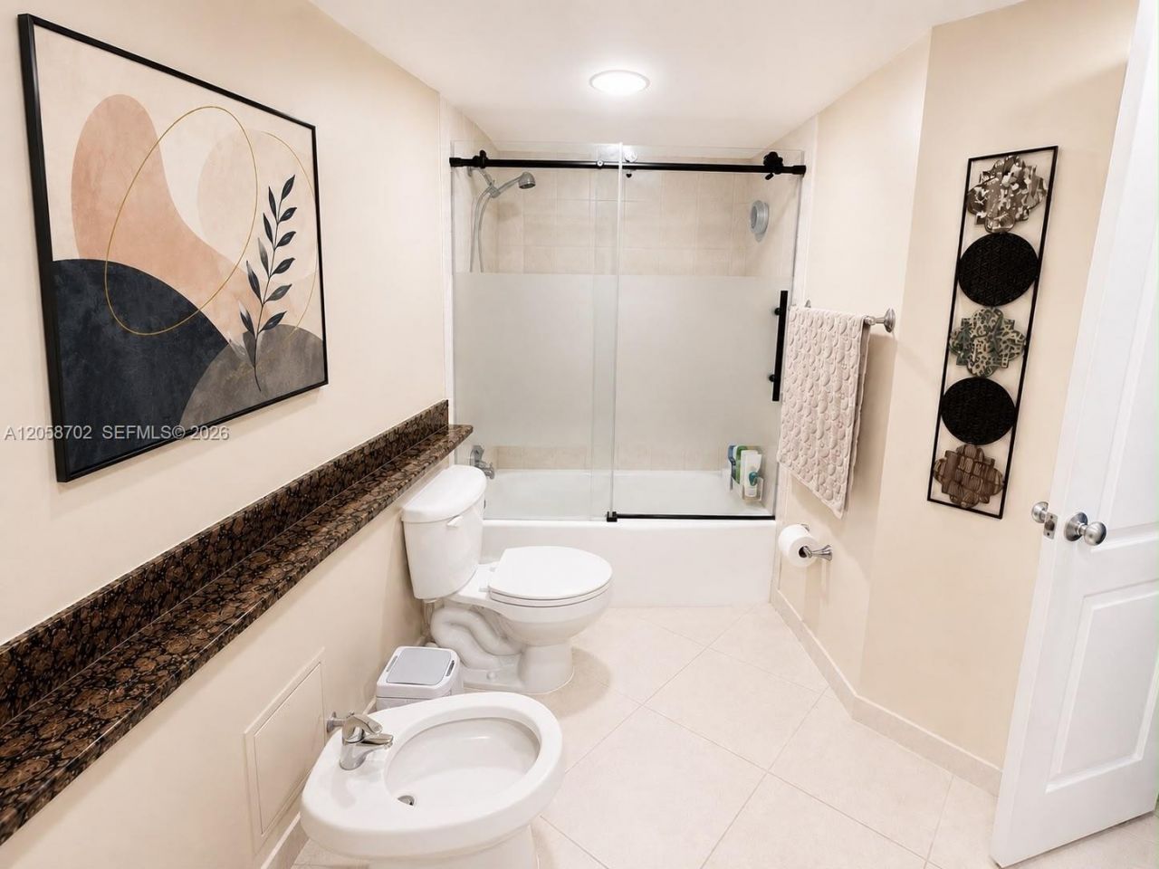 5600 Collins Ave, Unit 17U, Miami Beach, FL 33140 Photo