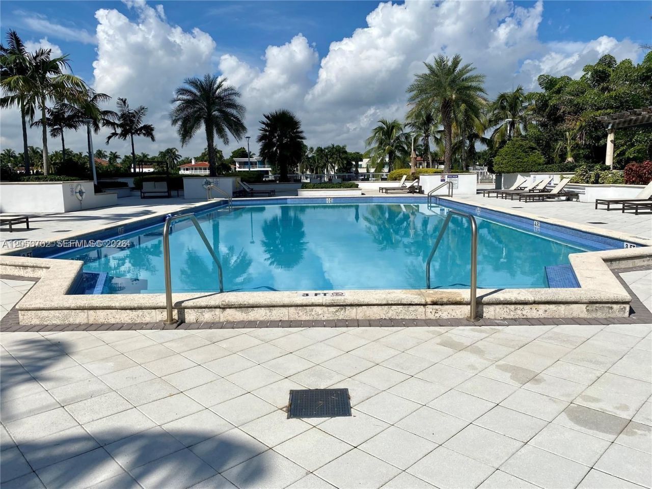 5600 Collins Ave, Unit 17U, Miami Beach, FL 33140 Photo