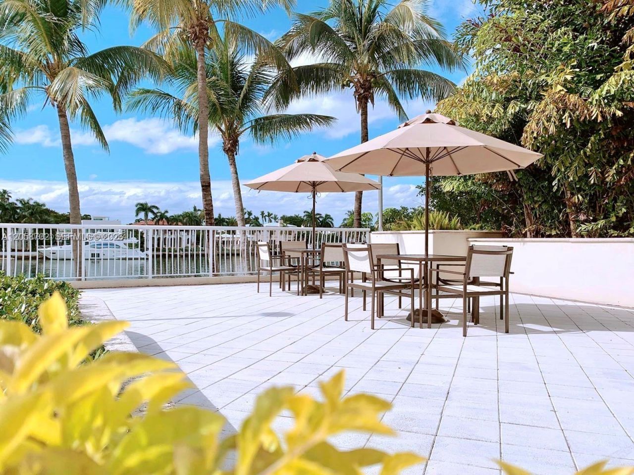 5600 Collins Ave, Unit 17U, Miami Beach, FL 33140 Photo