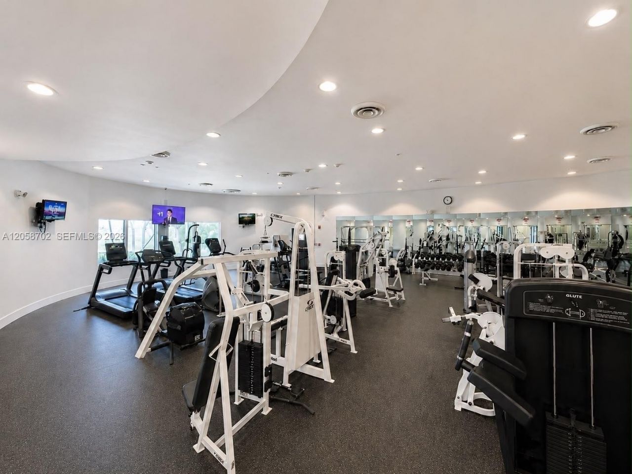 5600 Collins Ave, Unit 17U, Miami Beach, FL 33140 Photo