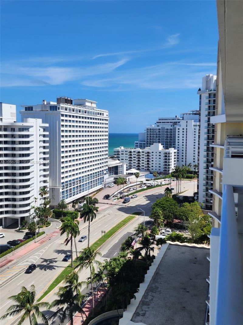 5600 Collins Ave, Unit 17U, Miami Beach, FL 33140 Photo