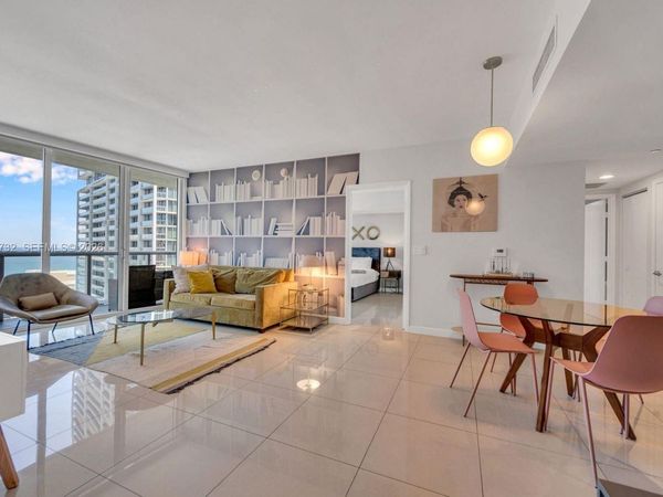 485 Brickell Ave, Unit 3401, Miami, FL 33131