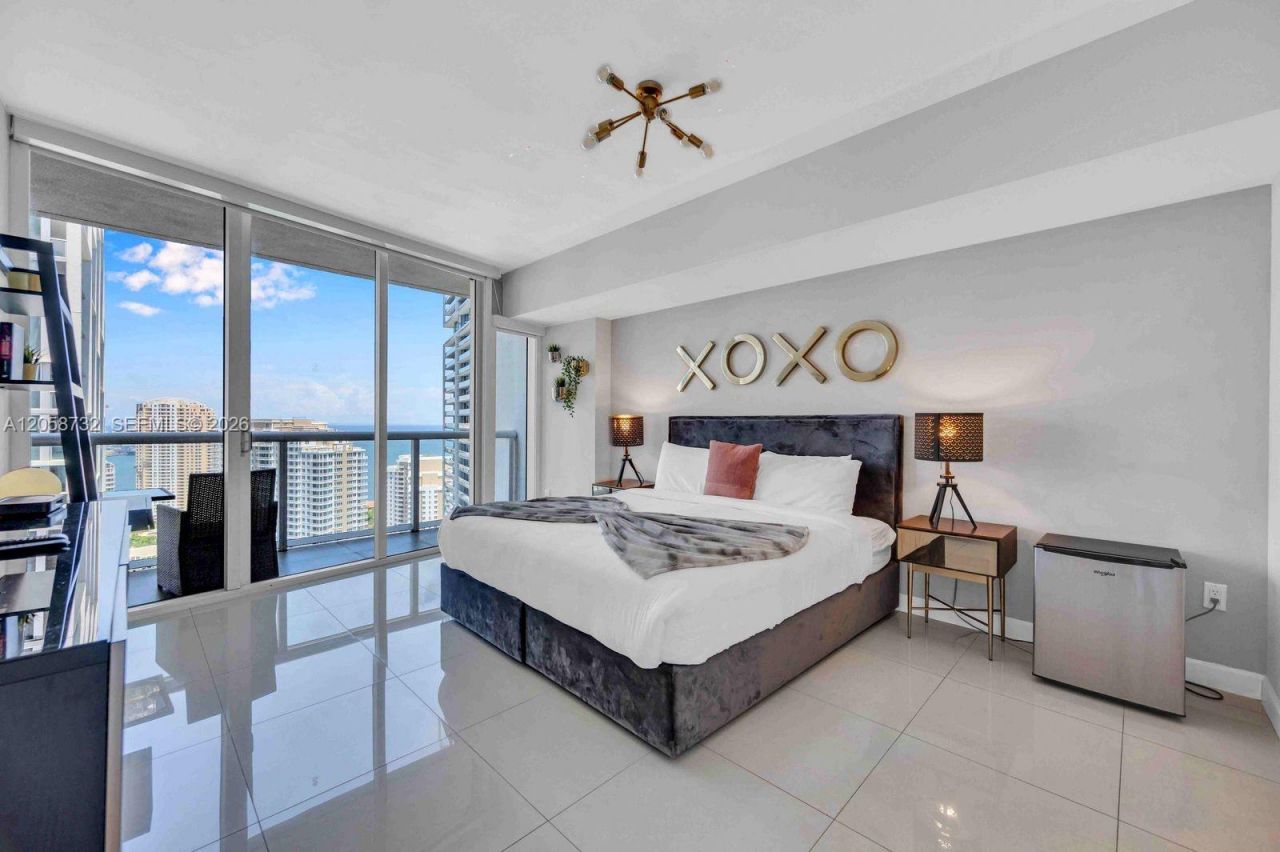 485 Brickell Ave, Unit 3401, Miami, FL 33131 Photo
