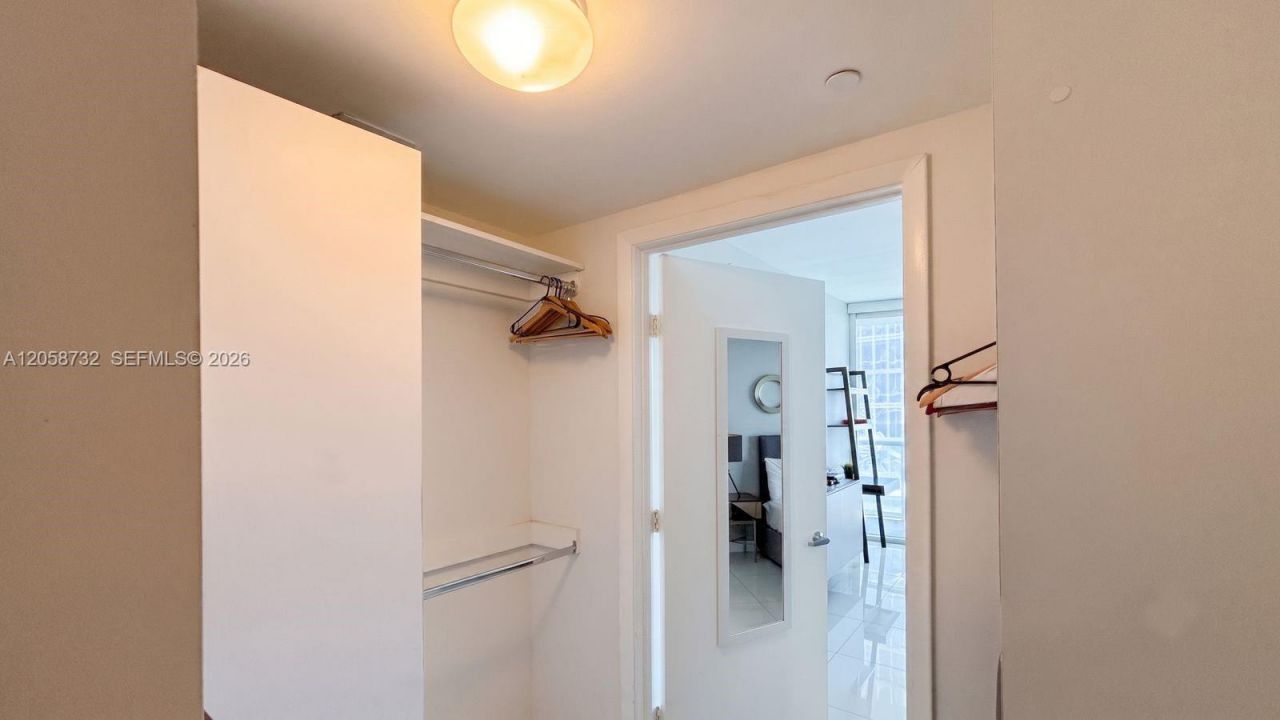 485 Brickell Ave, Unit 3401, Miami, FL 33131 Photo