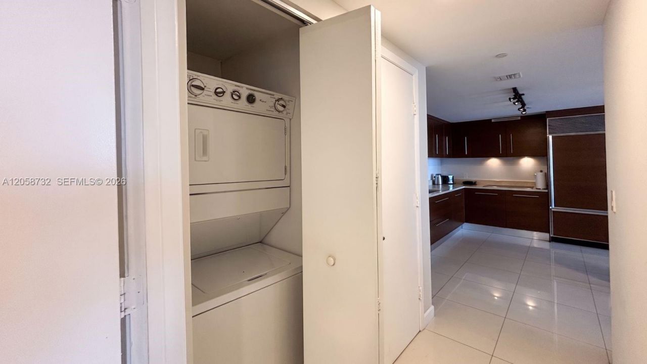 485 Brickell Ave, Unit 3401, Miami, FL 33131 Photo