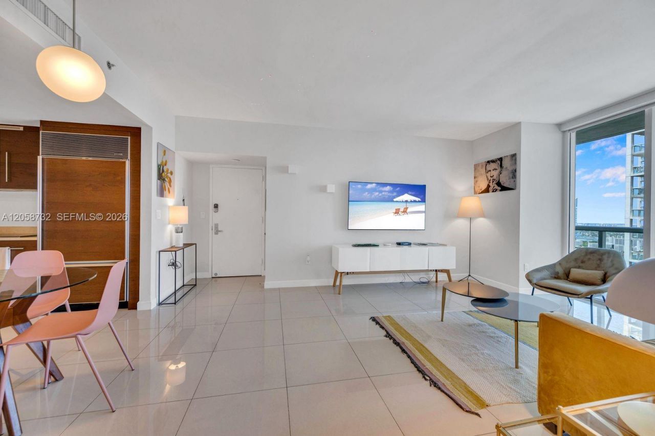 485 Brickell Ave, Unit 3401, Miami, FL 33131 Photo