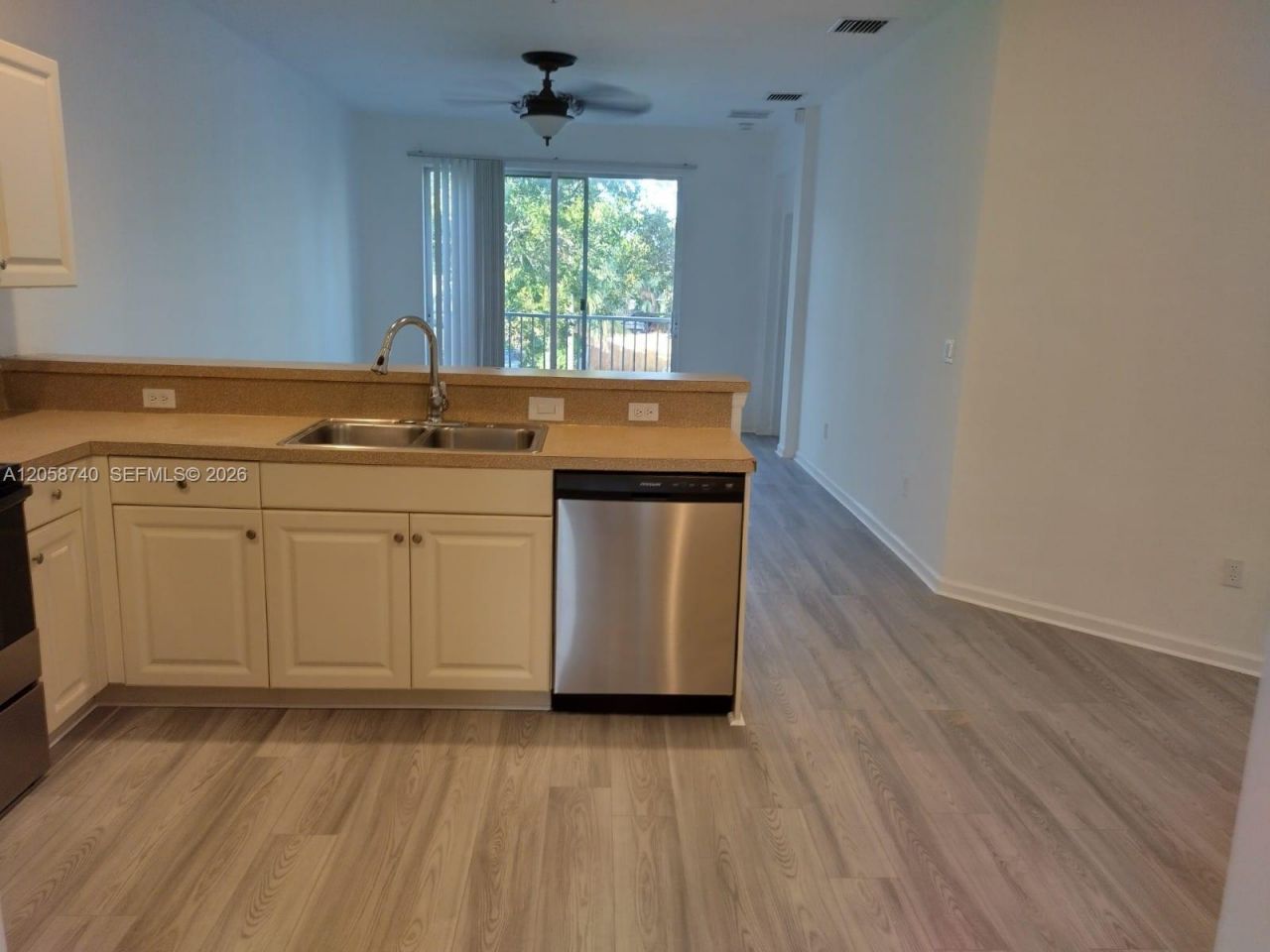 1960 Freeport Ln , Unit 1960, Riviera Beach, FL 33404 Photo