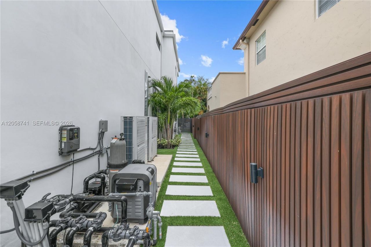 436 NE 10th Ave, Fort Lauderdale, FL 33301 Photo